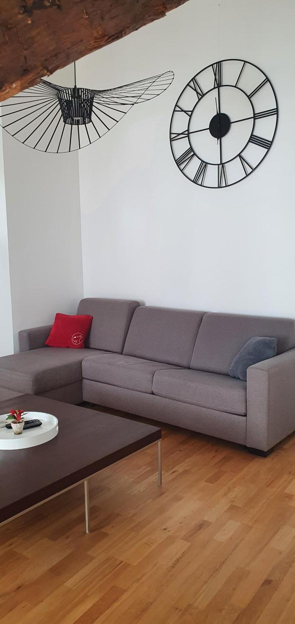 Climatise Pour 6 Personnes Secteur Opera Garnier, Galeries Lafayette Appartement Parijs