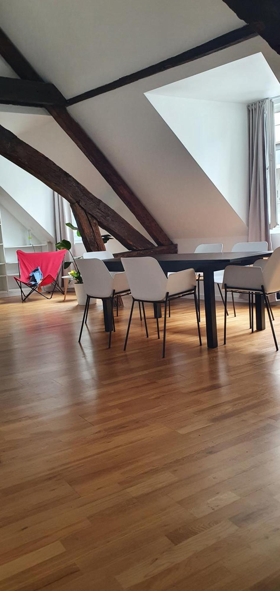 Climatise Pour 6 Personnes Secteur Opera Garnier, Galeries Lafayette Appartement Parijs